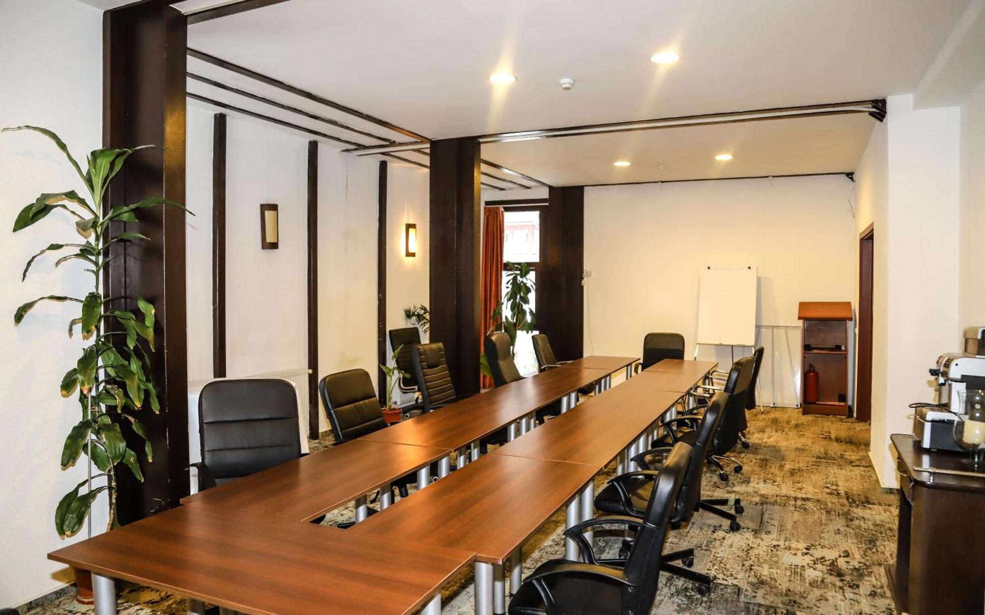 Hotel Regina Sinaia Luaran gambar